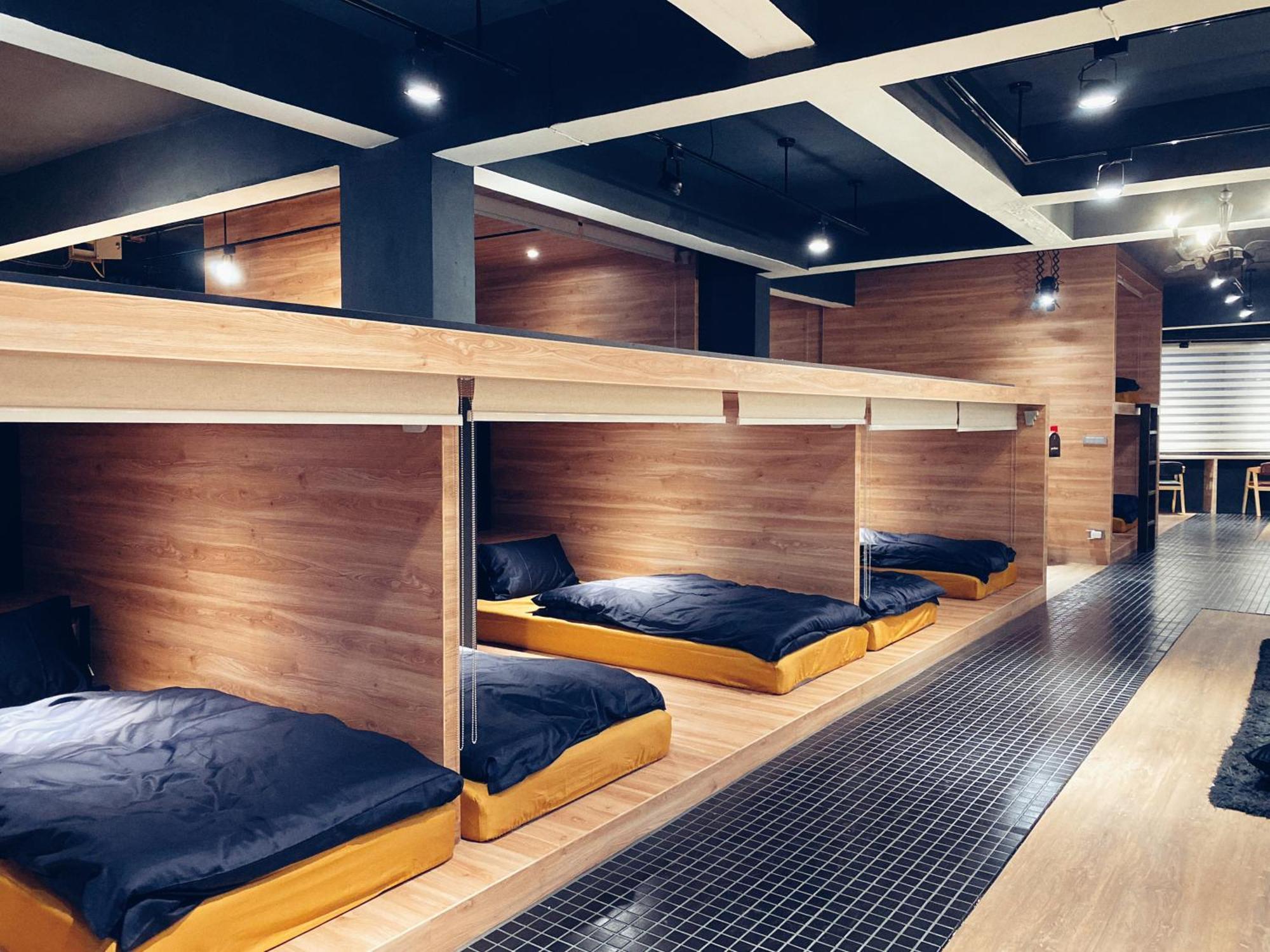 Perbed Hostel-Taichung Station Ngoại thất bức ảnh