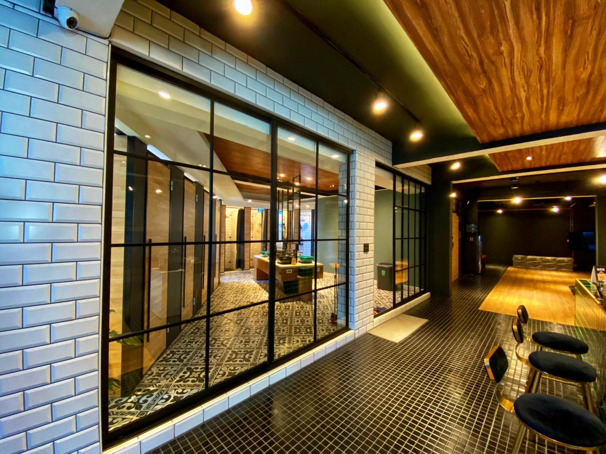 Perbed Hostel-Taichung Station Ngoại thất bức ảnh